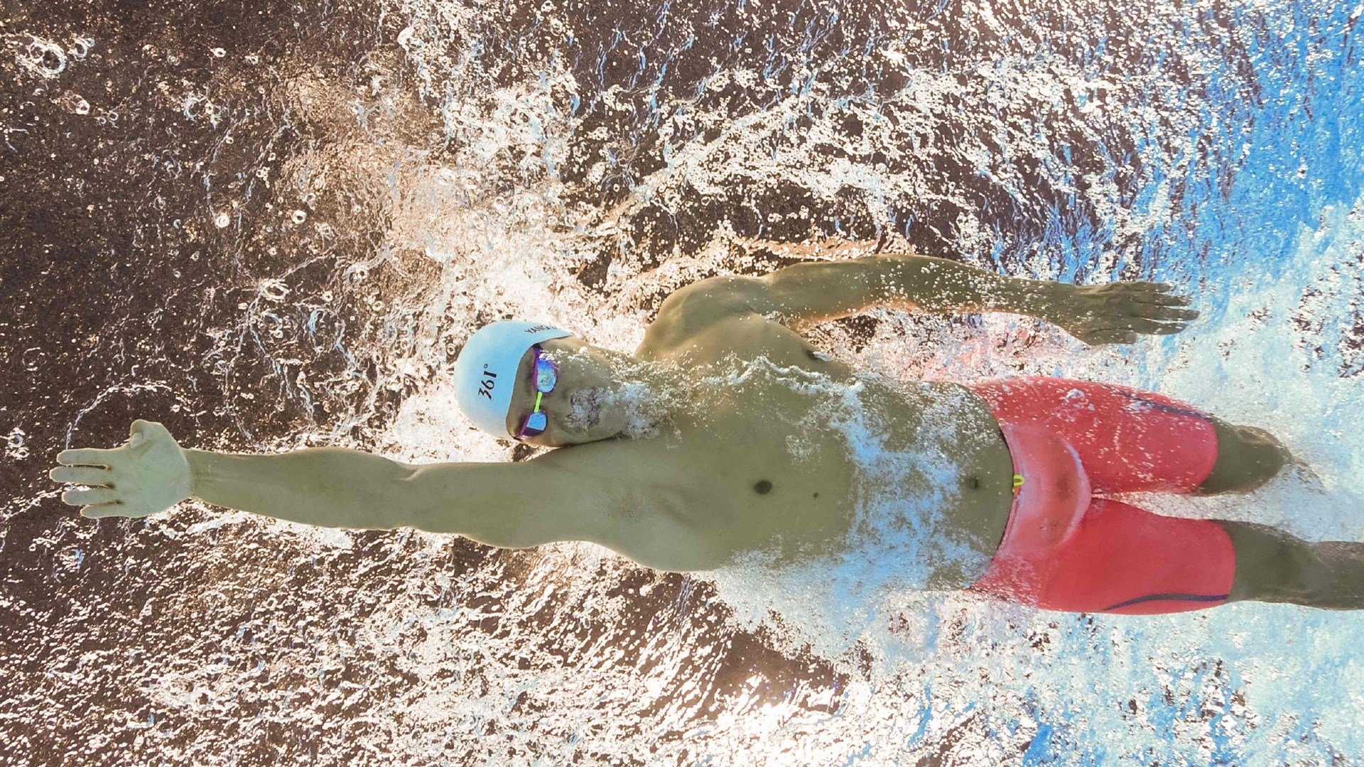 Kaiyun APP-【赛场风云】比赛中那些令人难忘的精彩瞬间，赛场上的精彩瞬间作文700字