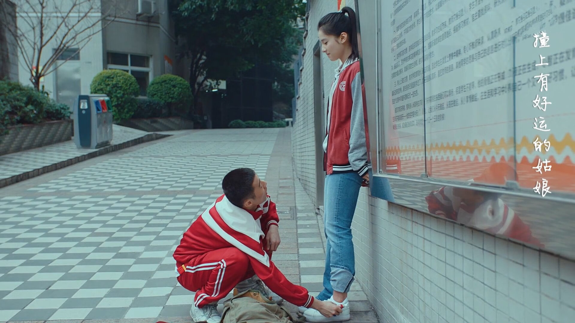 开云官网APP下载-快船绝杀雄鹿，全明星赛前哨战中乔治双手暴扣点燃全场，快船乔治打什么位置